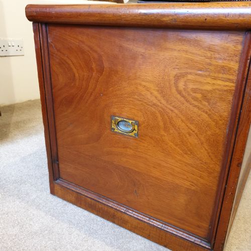 VICTORIAN MAHOGANY CHEST LINED IN A WILLIAM MORRIS FABRIC - ADDITIONAL PHOTO 4