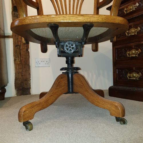 LIGHT OAK LEATHER SEATED REVOLVING DESK CHAIR PRESENTED TO W DEEDES BY THE PAST PRESENT BOYS IN 1912 - ADDITIONAL PHOTO 4