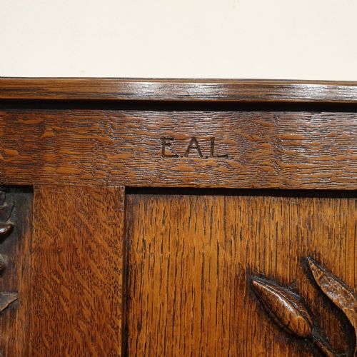 CARVED OAK BOX SETTLE UNIQUELY DECORATED WITH GARDEN FLOWERS INITIALLED DATED 1908 - ADDITIONAL PHOTO 2