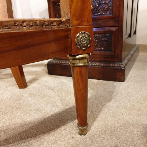 AN INLAID SATINWOOD ARMCHAIR FRAME WITH ORMOLU MOUNTS AWAITING UPHOLSTERY - ADDITIONAL PHOTO 6