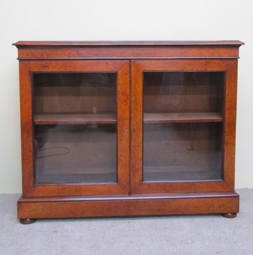 MID19TH CENTURY AMBOYNA ROSEWOOD GLAZED BOOKCASE - ADDITIONAL PHOTO 7