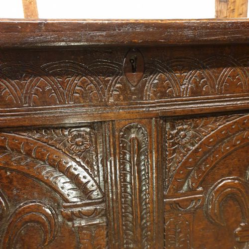 MID 17TH CENTURY OAK COFFER WITH ORIGINAL FEUR DE LIS CARVED DECORATION - ADDITIONAL PHOTO 3