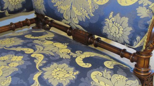 WALNUT SHOW FRAME CHAISE LOUNGE CIRCA 1870 - ADDITIONAL PHOTO 5
