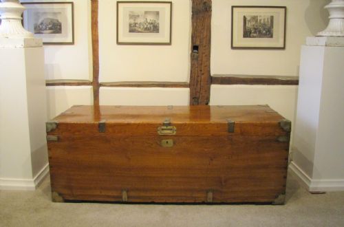 19TH CENTURY BRASSBOUND CAMPHOR WOOD CHEST A VERY LARGE EXAMPLE ORIGINALLY OWNED BY A FAMILY FROM NEW YORK - ADDITIONAL PHOTO 2