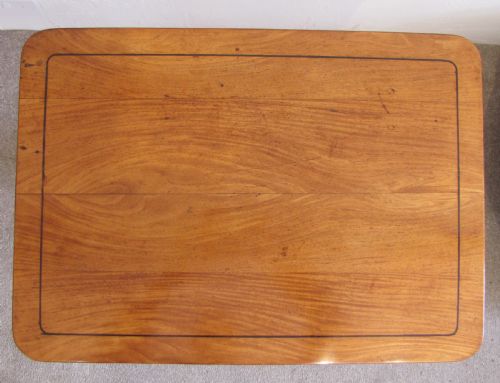 AN ELEGANT GEORGIAN OCCASIONAL TABLE - ADDITIONAL PHOTO 3