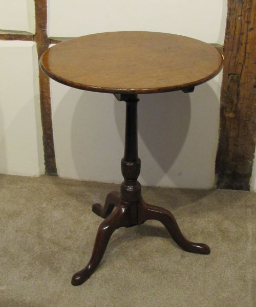 george iii mahogany tilttop table - CATEGORY: ANTIQUE TABLES - DATED 18TH CENTURY