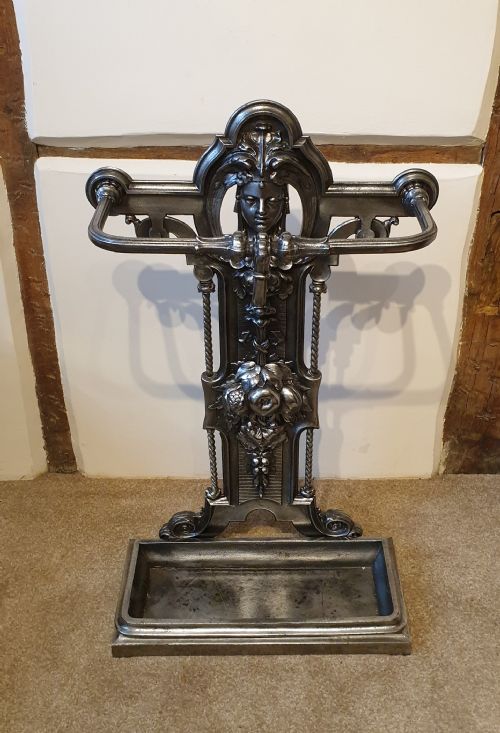 A FINE LATE 19TH CENTURY CAST IRON STICK STAND - ADDITIONAL PHOTO 4