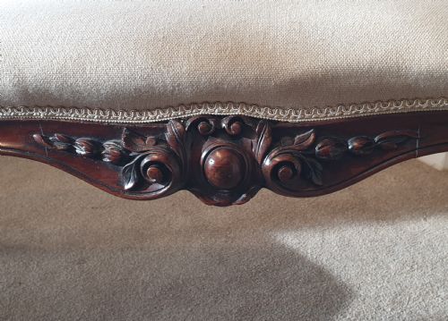 19TH CENTURY ROSEWOOD STOOL OVER A METRE IN LENGTH - ADDITIONAL PHOTO 3