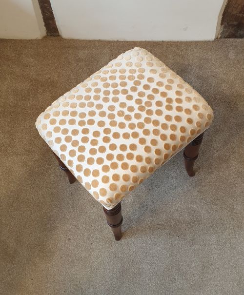 EARLY 19TH CENTURY MAHOGANY STOOL WITH CONTEMPORARY POLKA DOT UPHOLSTERY - ADDITIONAL PHOTO 1