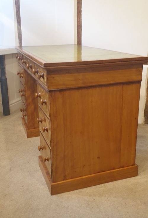 19TH CENTURY SATIN BIRCH PEDESTAL DESK - ADDITIONAL PHOTO 5