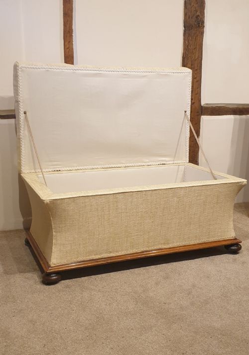 A REUPHOLSTERED ROSEWOOD OTTOMAN CIRCA 1850 - ADDITIONAL PHOTO 2