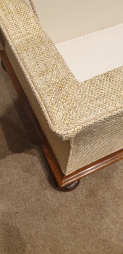 A REUPHOLSTERED ROSEWOOD OTTOMAN CIRCA 1850 - ADDITIONAL PHOTO 9