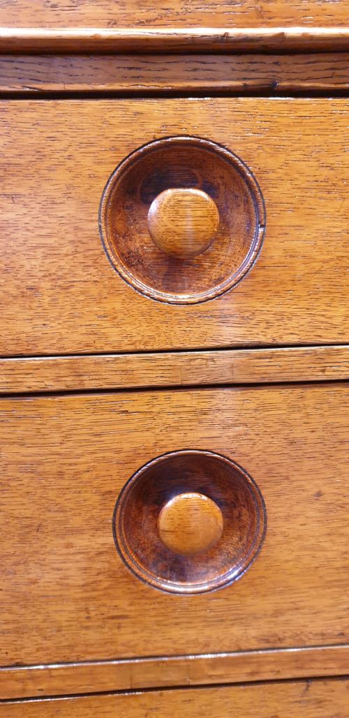 LATE 19TH CENTURY OAK PEDESTAL DESK WITH TURNED INSET HANDLES - ADDITIONAL PHOTO 5