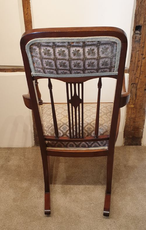 EDWARDIAN MAHOGANY ROCKING CHAIR - ADDITIONAL PHOTO 5