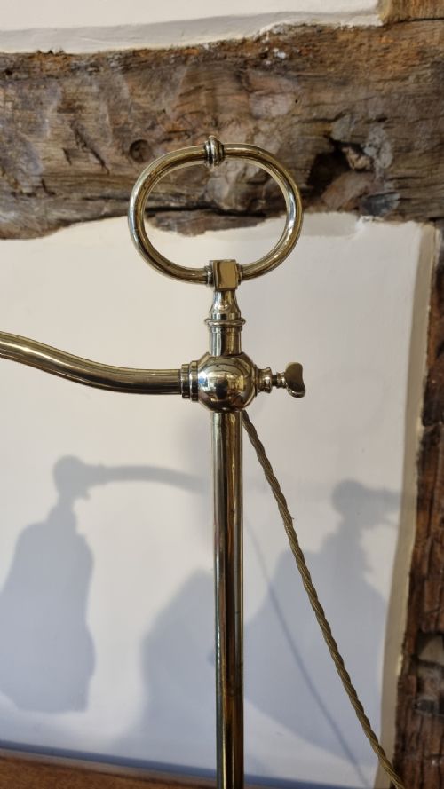 AN ANTIQUE BRASS RISE FALL STUDENTS DESK LAMP WITH DECORATED RUBY GLASS SHADE - ADDITIONAL PHOTO 9