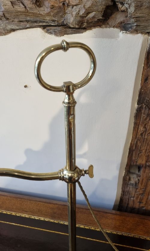 AN ANTIQUE BRASS RISE FALL STUDENTS DESK LAMP WITH DECORATED RUBY GLASS SHADE - ADDITIONAL PHOTO 10