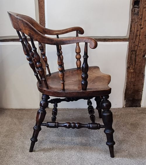 19TH CENTURY ELM BEECH CAPTAIN'S CHAIR - ADDITIONAL PHOTO 3