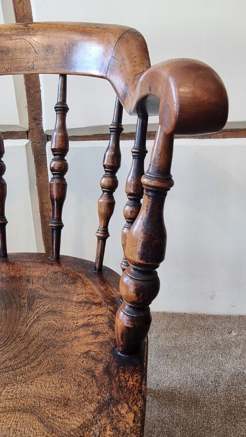 19TH CENTURY ELM BEECH CAPTAIN'S CHAIR - ADDITIONAL PHOTO 5