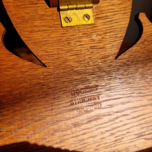 AN OXFORD UNIVERSITY CARVED OAK BOOK REST BY ROGERS - ADDITIONAL PHOTO 3