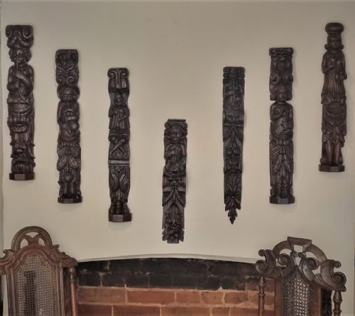 a fine collection of 17th century oak caryatids 7 - CATEGORY: ANTIQUE MISCELLANEOUS - DATED 17TH CENTURY