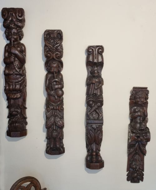 A FINE COLLECTION OF 17TH CENTURY OAK CARYATIDS 7 - ADDITIONAL PHOTO 14