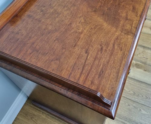 EARLY 19TH CENTURY MAHOGANY TRAYTOPPED DESK - ADDITIONAL PHOTO 4