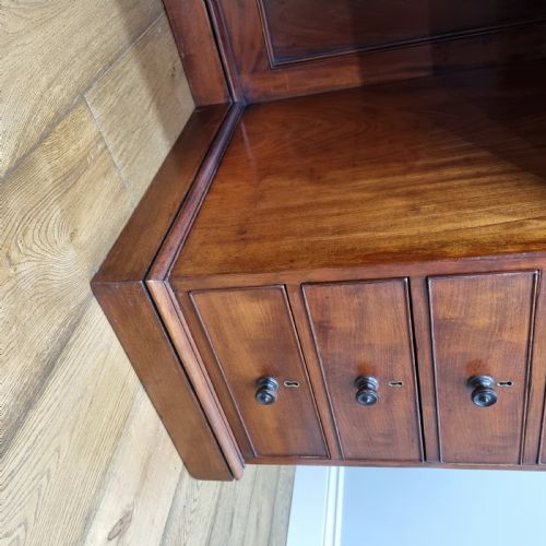 EARLY 19TH CENTURY MAHOGANY TRAYTOPPED DESK - ADDITIONAL PHOTO 9