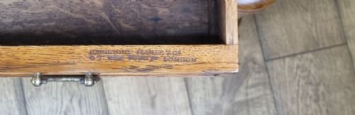 A FINE GOLDEN OAK WRITING TABLE BY JOHNSTONE JEANES CO - ADDITIONAL PHOTO 9