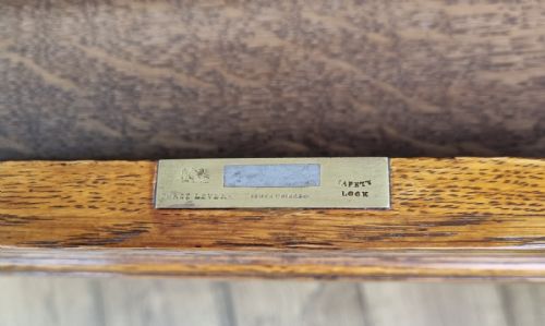 A FINE GOLDEN OAK WRITING TABLE BY JOHNSTONE JEANES CO - ADDITIONAL PHOTO 10