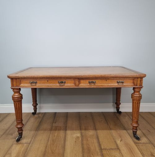 A FINE GOLDEN OAK WRITING TABLE BY JOHNSTONE JEANES CO - ADDITIONAL PHOTO 14