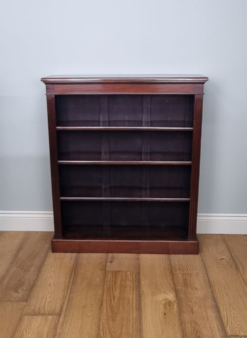 A SMALL EDWARDIAN MAHOGANY BOOKCASE - ADDITIONAL PHOTO 1