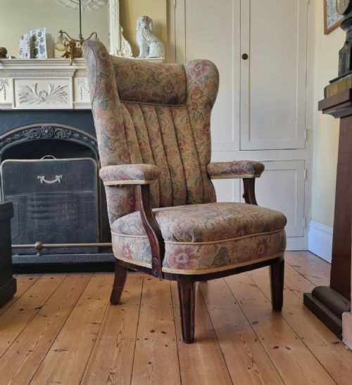 AN ARMCHAIR FROM A 1920S PULLMAN RAILWAY CARRIAGE ORIGINAL UNRESTORED CONDITION - ADDITIONAL PHOTO 6