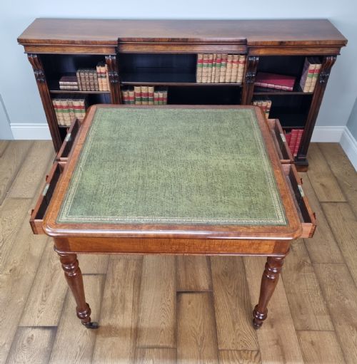 A FINE ANTIQUE MAHOGANY WRITING TABLE WITH FOUR DRAWERS CIRCA 1840 - ADDITIONAL PHOTO 1