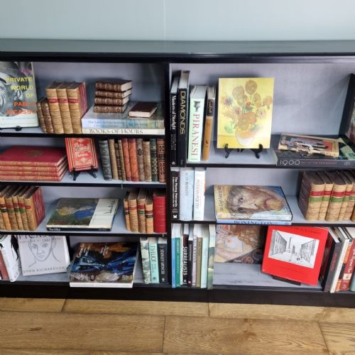 AN EBONISED OPEN BOOKCASE CIRCA 1930 - ADDITIONAL PHOTO 2