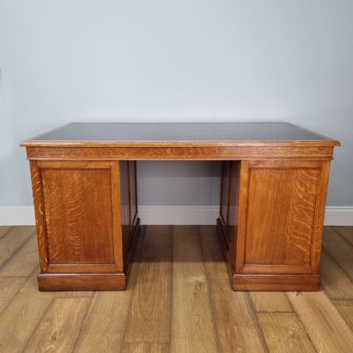 AN AIR MINISTRY OAK PEDESTAL DESK - ADDITIONAL PHOTO 17