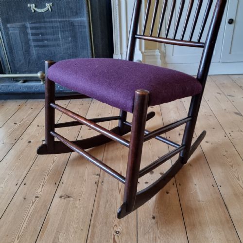 A SHAKER ROCKING CHAIR CIRCA 1890 - ADDITIONAL PHOTO 4