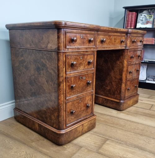 AN ANTIQUE BURR WALNUT PEDESTAL DESK ATTRIBUTED TO W J MANSELL OF LONDON CIRCA 1860 - ADDITIONAL PHOTO 1