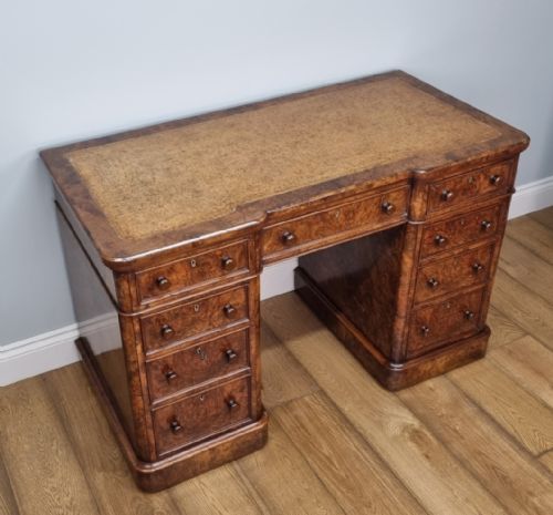 AN ANTIQUE BURR WALNUT PEDESTAL DESK ATTRIBUTED TO W J MANSELL OF LONDON CIRCA 1860 - ADDITIONAL PHOTO 2