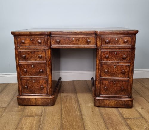 AN ANTIQUE BURR WALNUT PEDESTAL DESK ATTRIBUTED TO W J MANSELL OF LONDON CIRCA 1860 - ADDITIONAL PHOTO 3