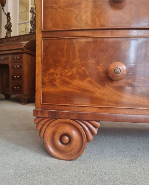 ANTIQUE BOW CHEST OF DRAWERS WITH UNUSUAL TURNED AND CARVED FEET - ADDITIONAL PHOTO 1