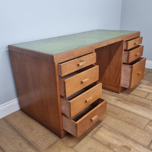 A HEALS OF LONDON LIGHT OAK PEDESTAL DESK - ADDITIONAL PHOTO 3