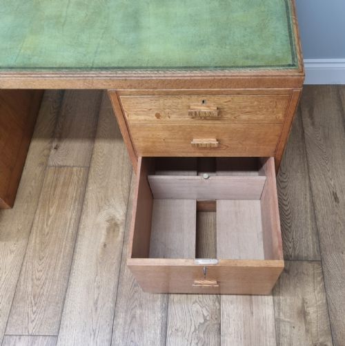 A HEALS OF LONDON LIGHT OAK PEDESTAL DESK - ADDITIONAL PHOTO 8