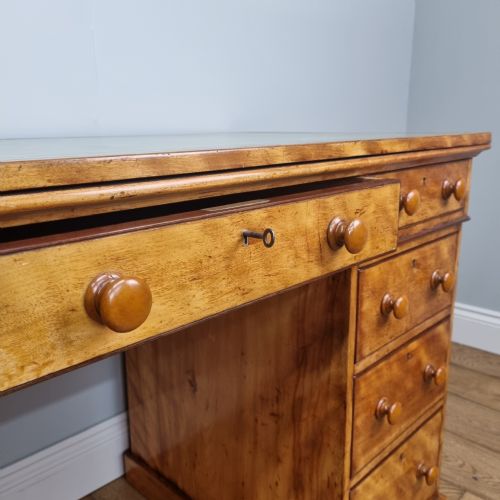 19TH CENTURY SATIN BIRCH PEDESTAL DESK - ADDITIONAL PHOTO 5