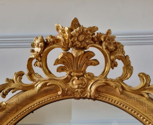 A FINE FRENCH ANTIQUE OVAL GILT MIRROR - ADDITIONAL PHOTO 2