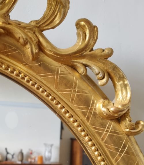 A FINE FRENCH ANTIQUE OVAL GILT MIRROR - ADDITIONAL PHOTO 3