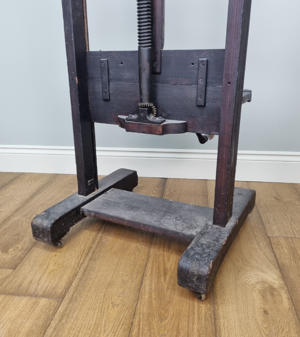 An adjustable artist's studio easel  View IV
