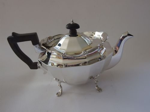 A Fine Quality Edwardian Silver 'Tea for Two' Teapot.