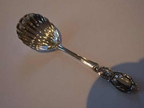 A Superior Victorian Silver Sugar/preserve Spoon.