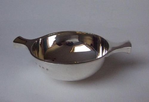 A Good Quality Victorian Scottish Silver Quaiche/wine Taster.