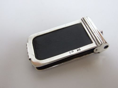 fig 1. An extremely rare Victorian sprung coin purse in hallmarked silver.
